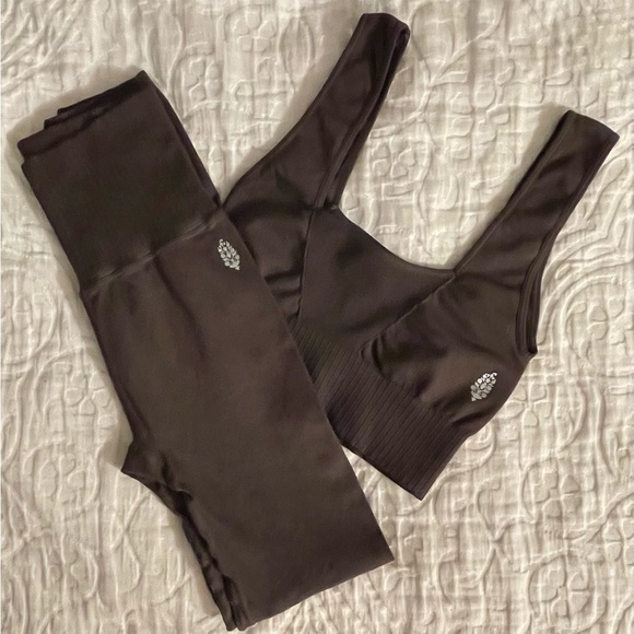 NEW Free People Movement Good Karma Square Neck Crop Top in Hot Fudge Size XS/S - Picture 6 of 7